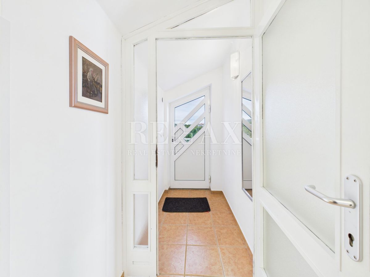 Jadranovo – appartamento con terrazza, a 70 m dal mare