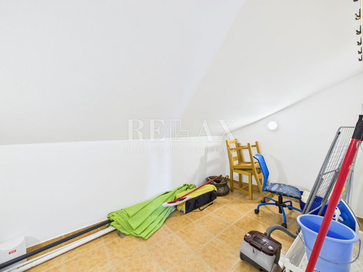 Jadranovo – appartamento con terrazza, a 70 m dal mare