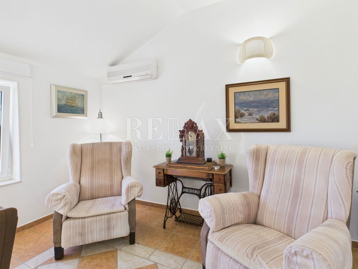 Jadranovo – appartamento con terrazza, a 70 m dal mare