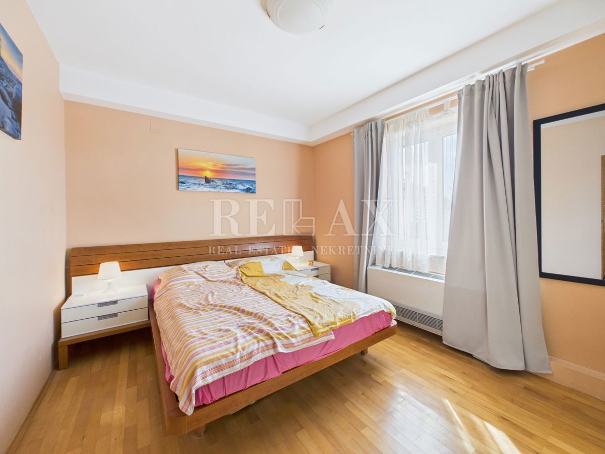 Novi Vinodolski - casa con piscina in ottima posizione