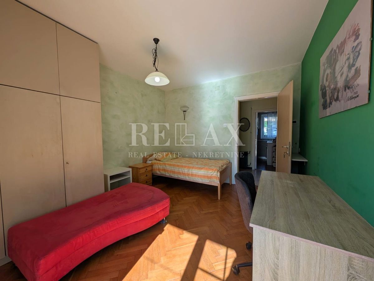 Rijeka, Turnić – confortevole appartamento di 65 m², due balconi