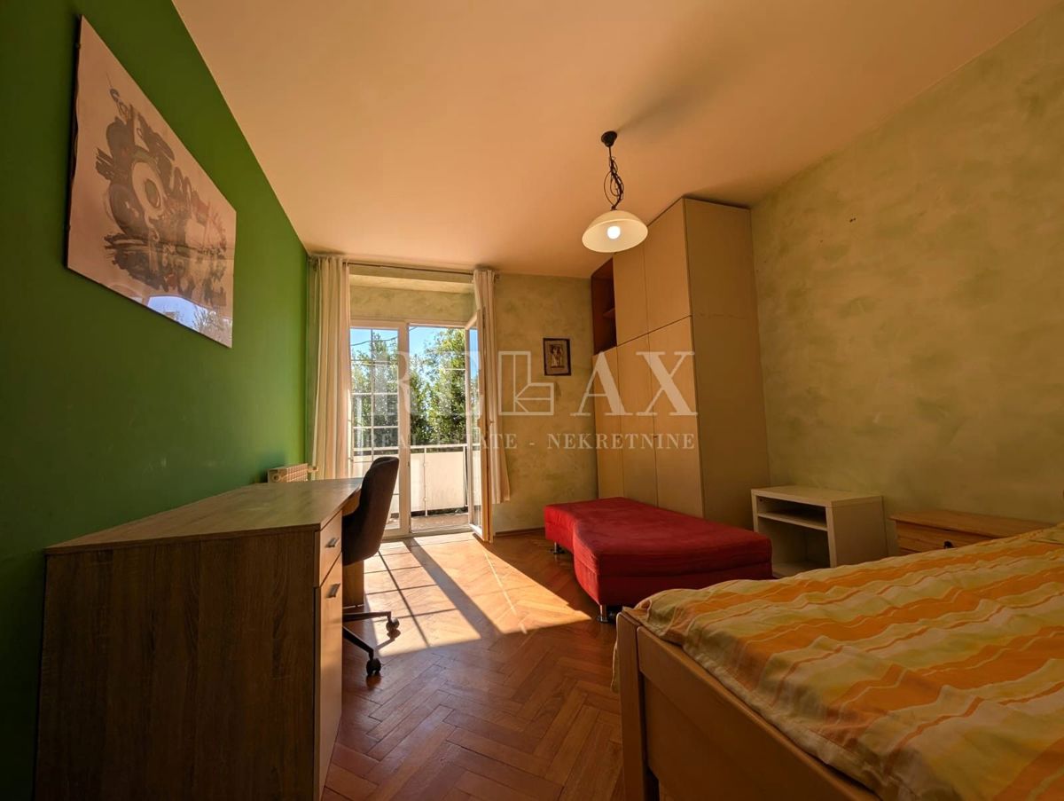 Rijeka, Turnić – confortevole appartamento di 65 m², due balconi