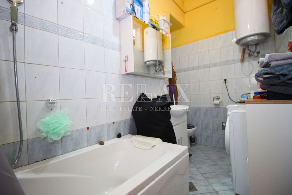 Rijeka - appartamento in centro città, vista mare