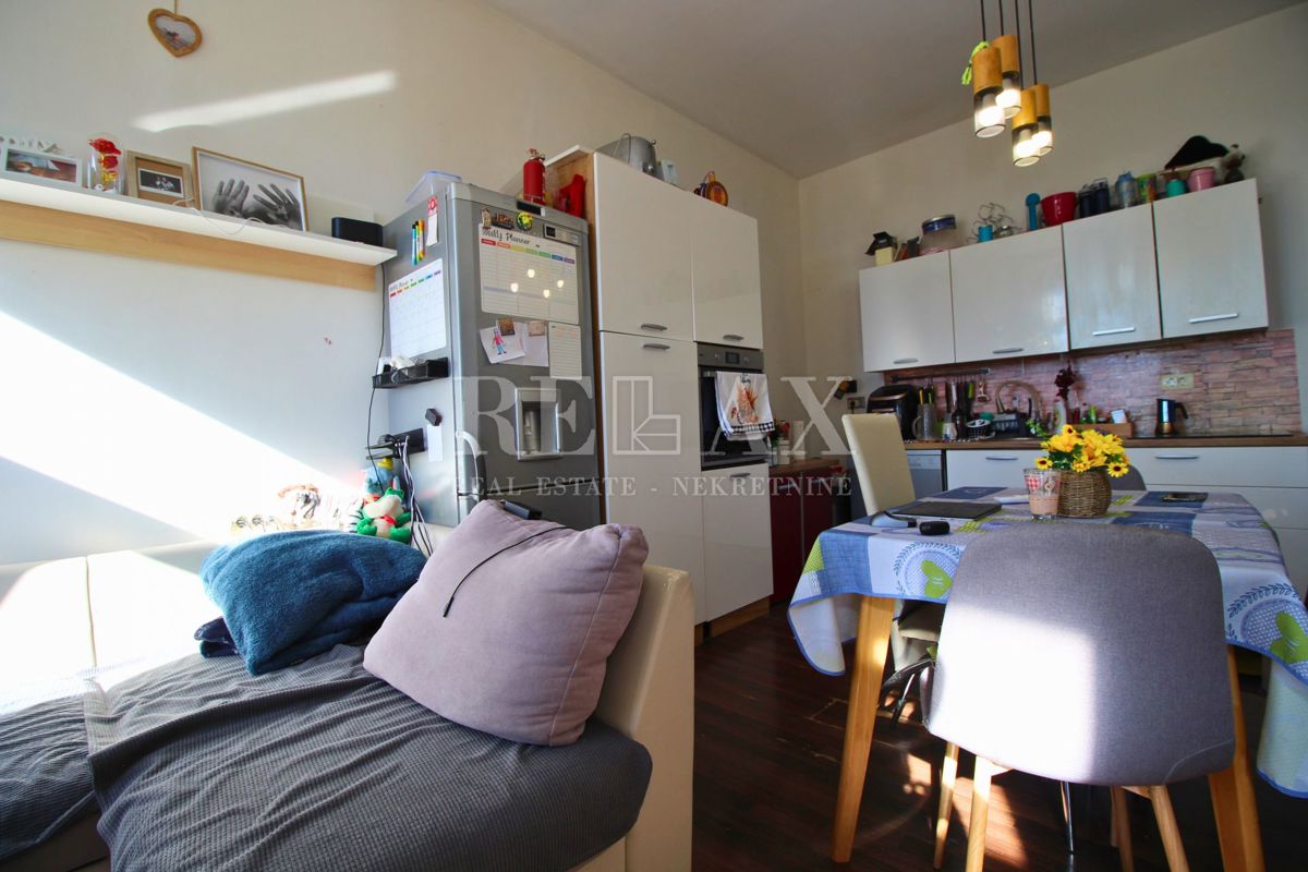 Rijeka - appartamento in centro città, vista mare