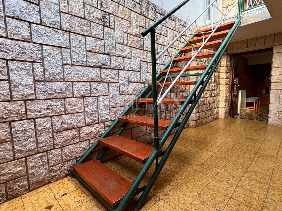 Selce - casa a schiera con terrazza