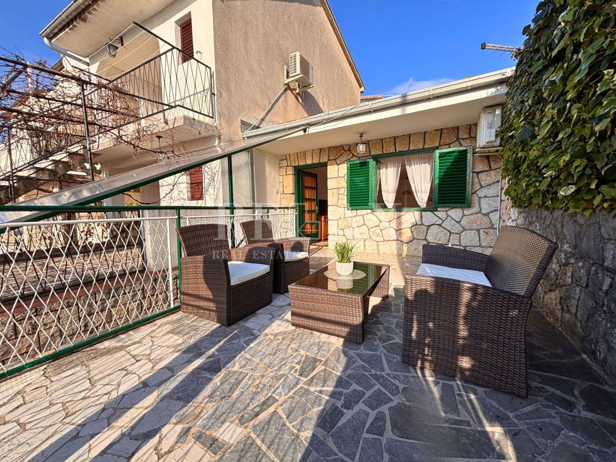 Selce - casa a schiera con terrazza