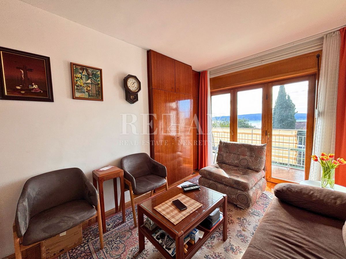 Crikvenica - appartamento in posizione tranquilla, vista