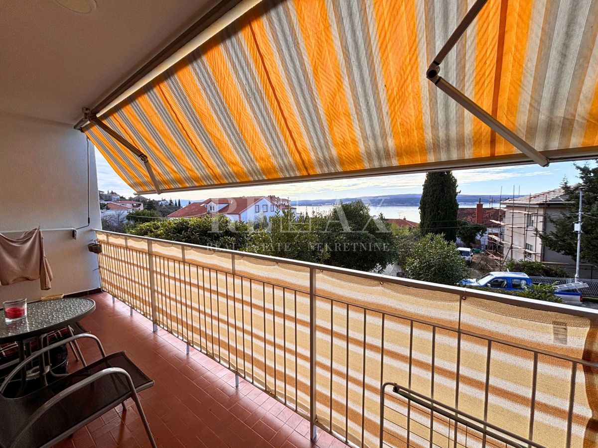 Crikvenica - appartamento in posizione tranquilla, vista