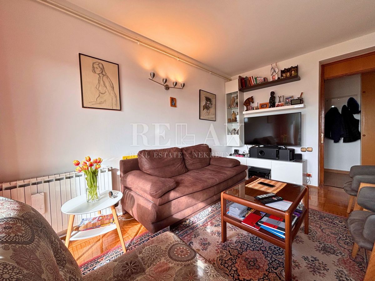 Crikvenica - appartamento in posizione tranquilla, vista