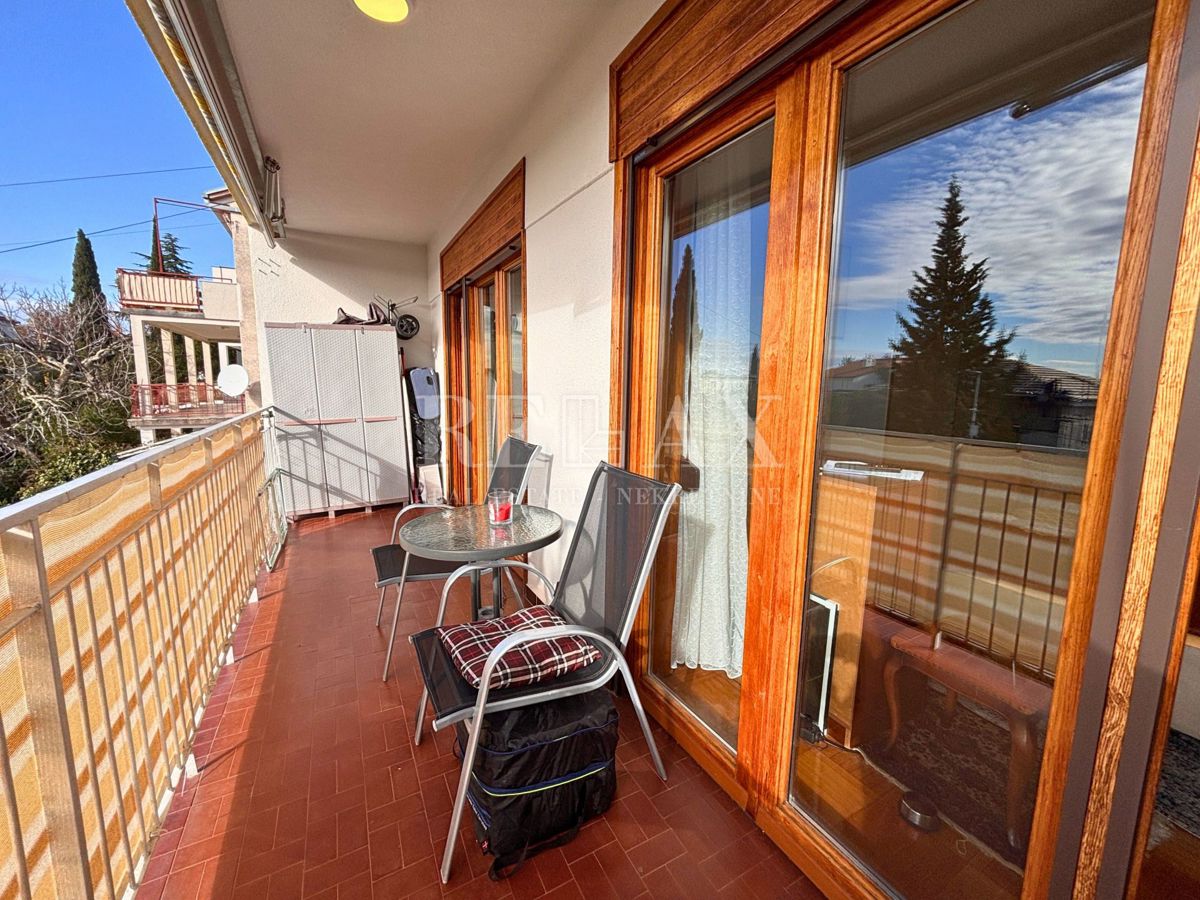 Crikvenica - appartamento in posizione tranquilla, vista