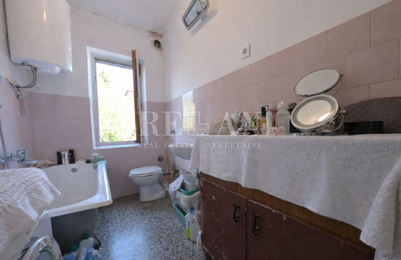 Rijeka, Kantrida - Appartamento di 120m2 prima fila al mare