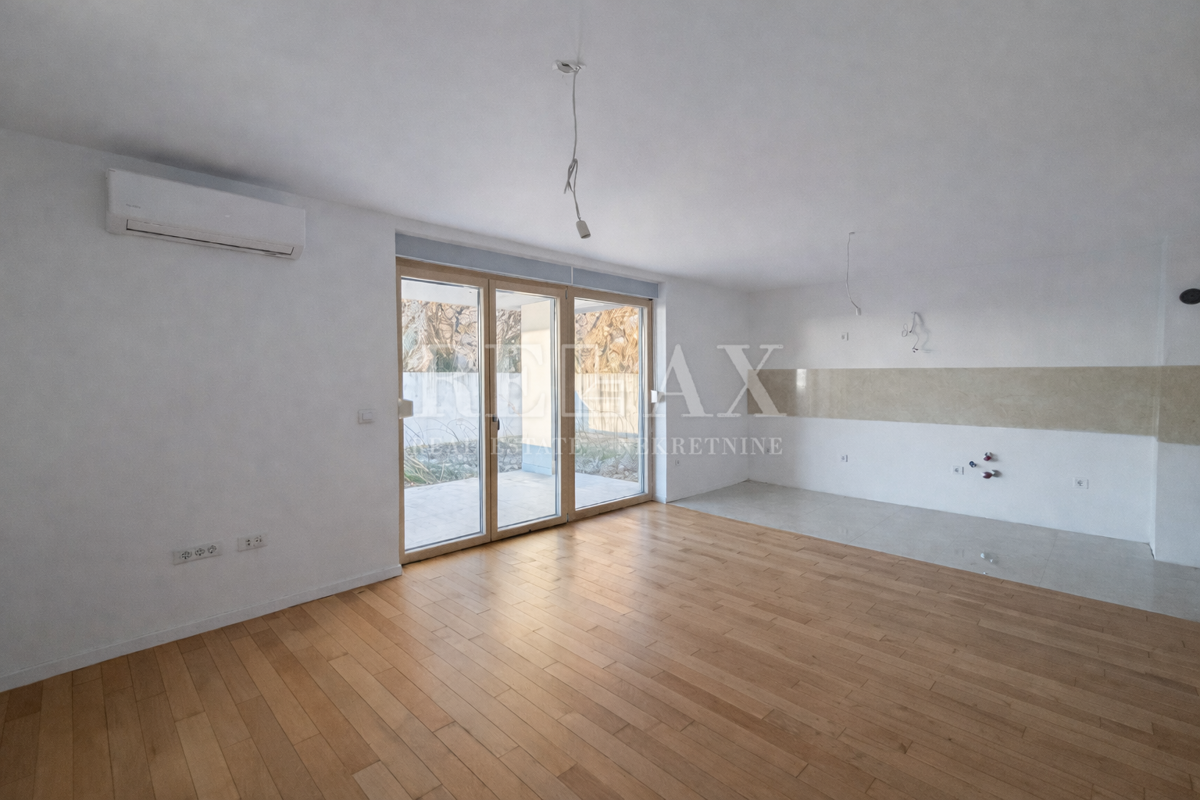 Crikvenica - appartamento con giardino, nuova costruzione