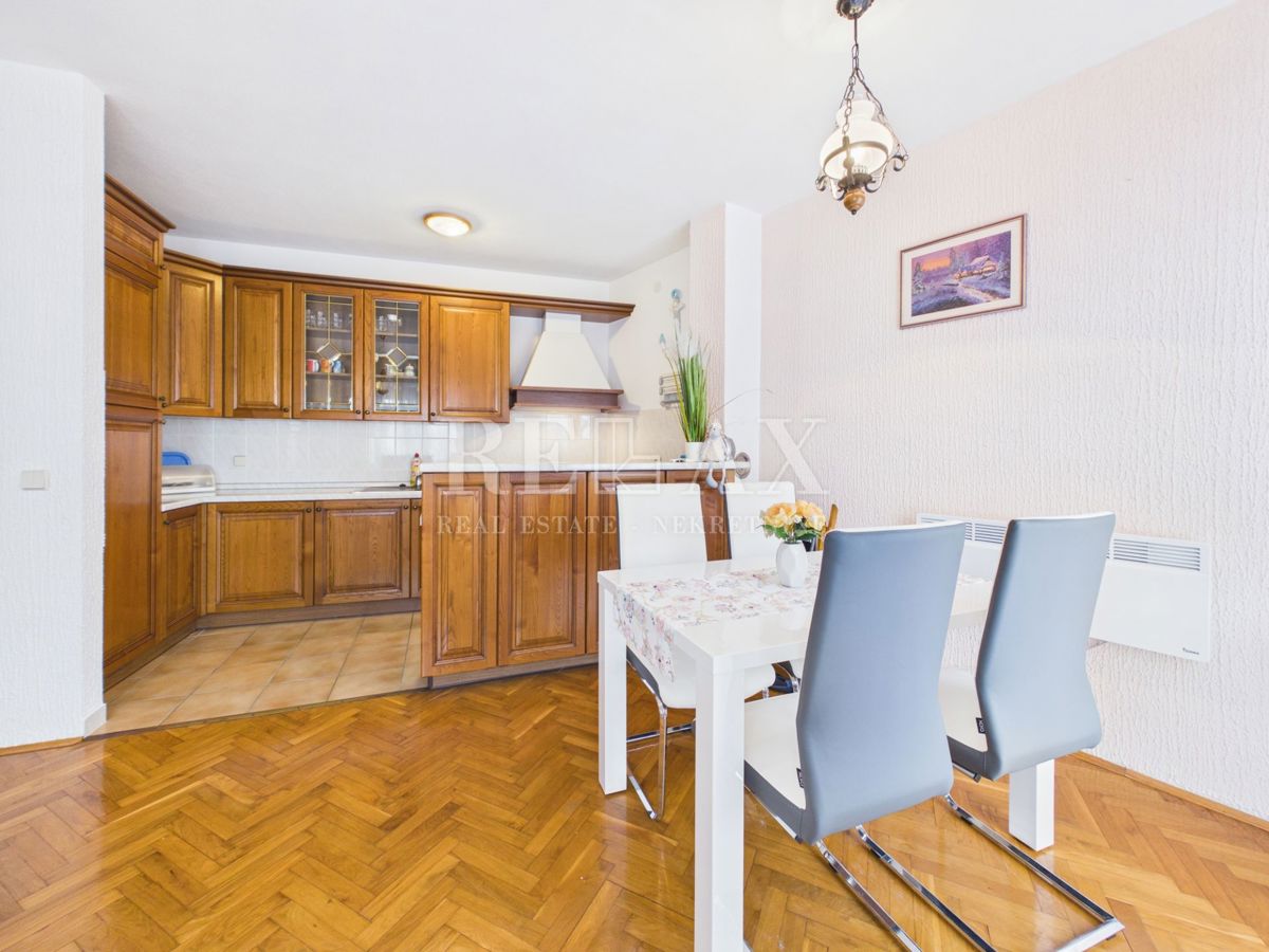 Crikvenica - appartamento con una camera e vista mare