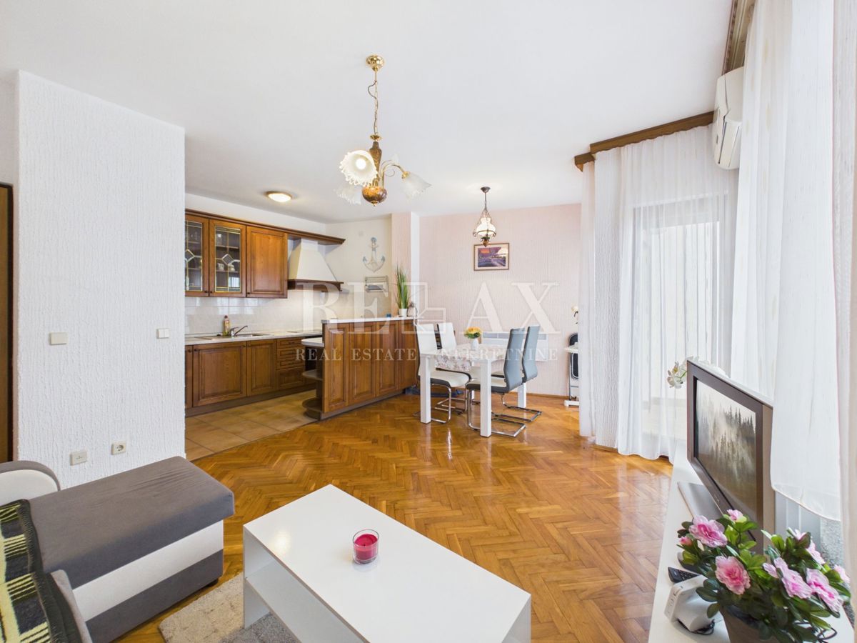 Crikvenica - appartamento con una camera e vista mare