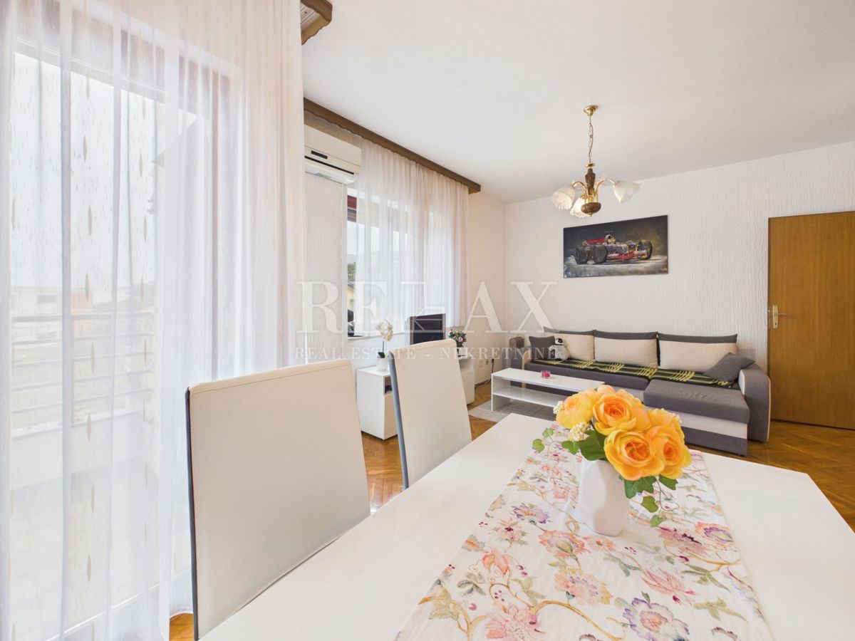 Crikvenica - appartamento con una camera e vista mare