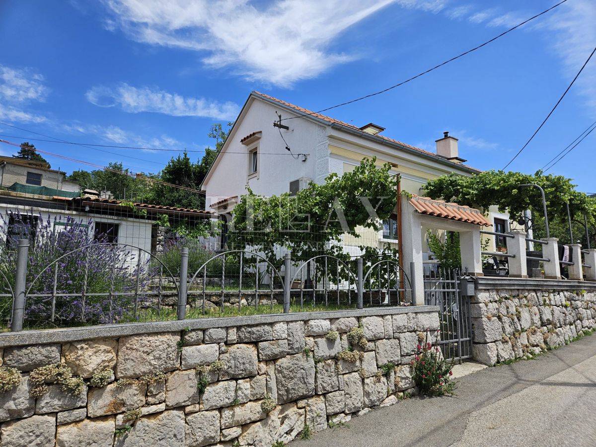 Casa in pietra costiera Hreljin 