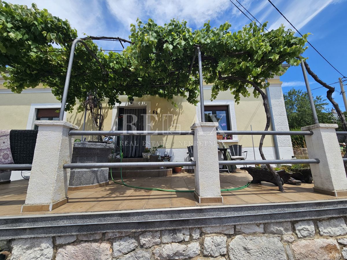 Casa in pietra costiera Hreljin 