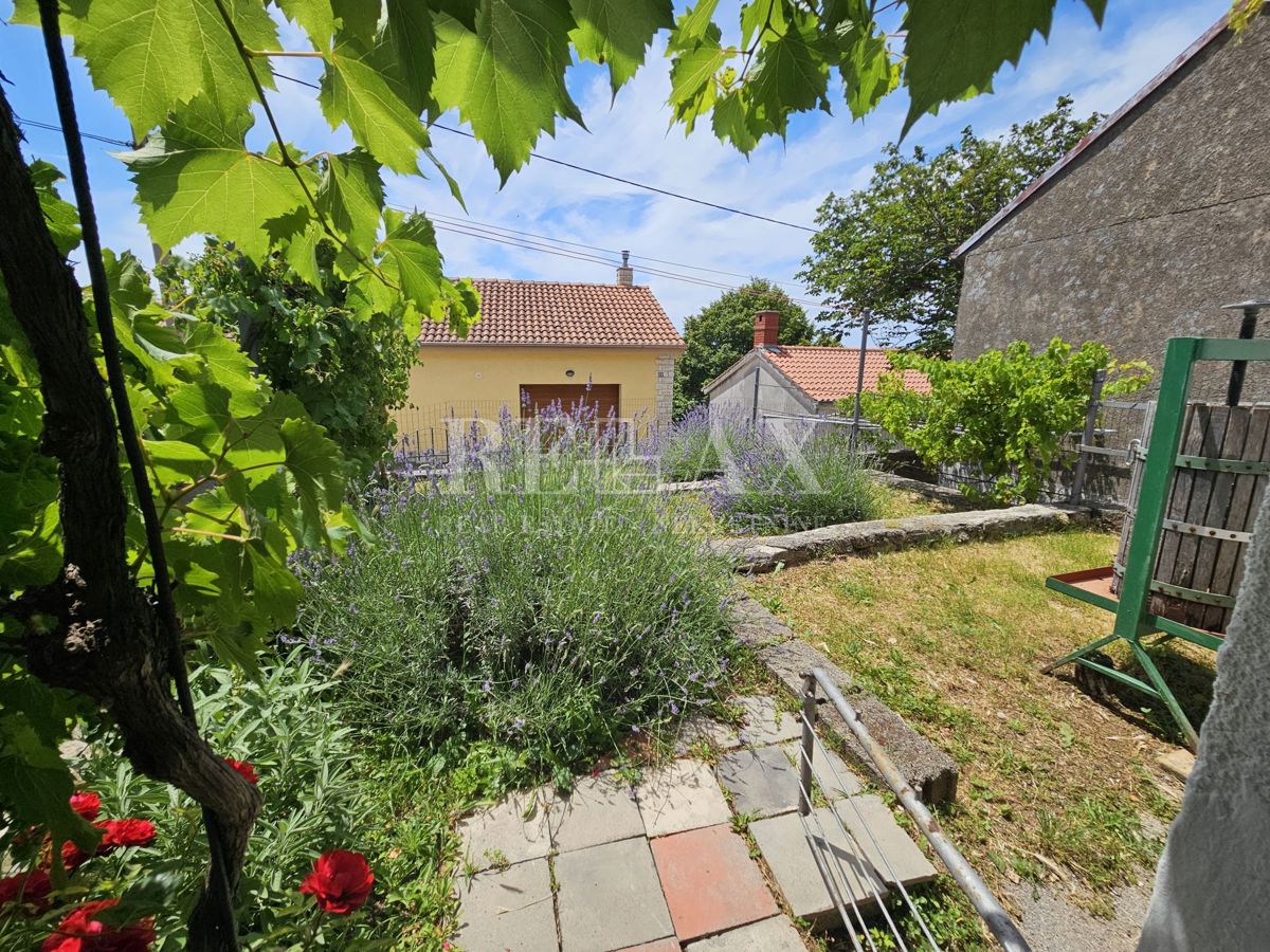 Casa in pietra costiera Hreljin 