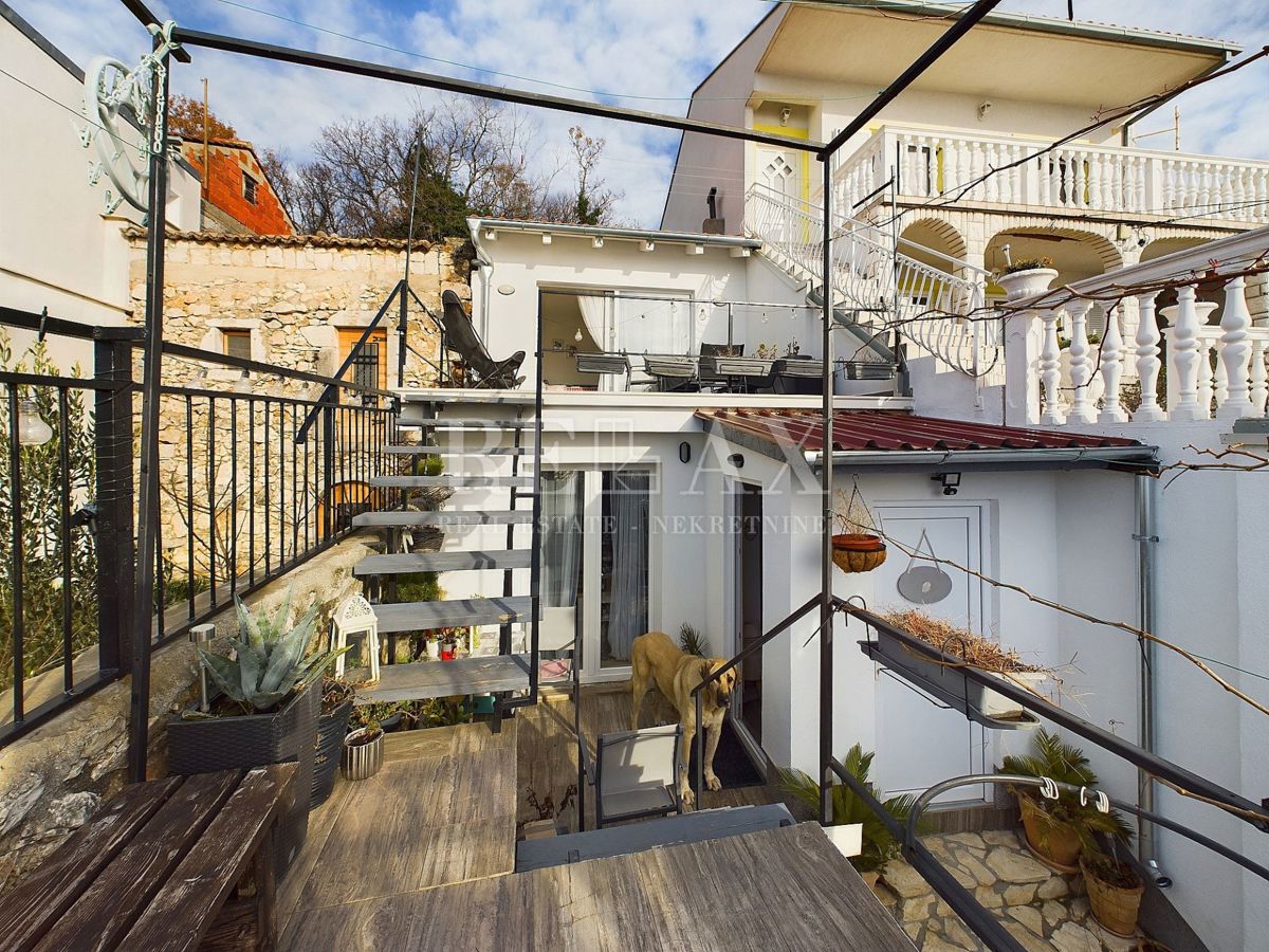 Dramalj - casa con vista mare e giardino