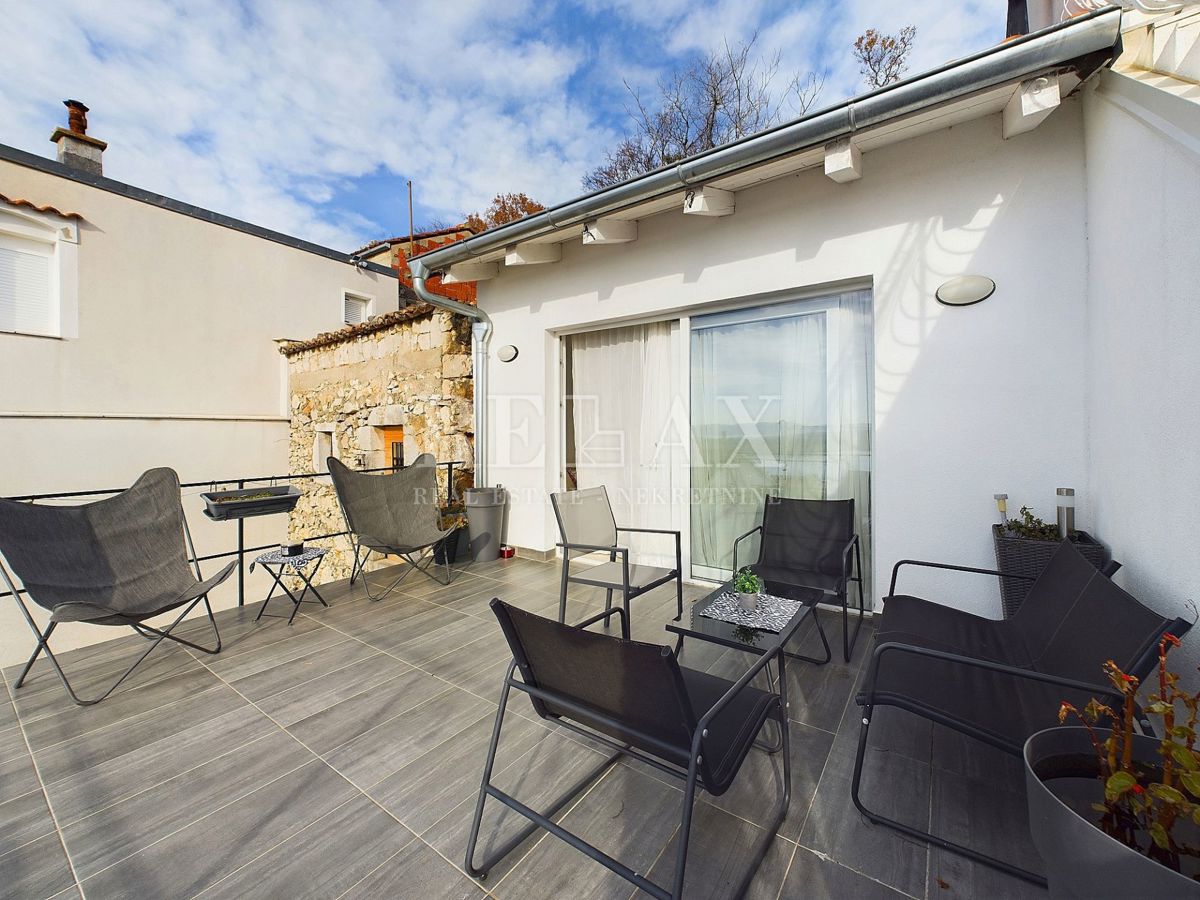 Dramalj - casa con vista mare e giardino