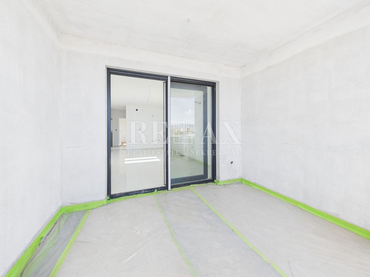 Novi Vinodolski - appartamento in posizione tranquilla, nuovo edificio