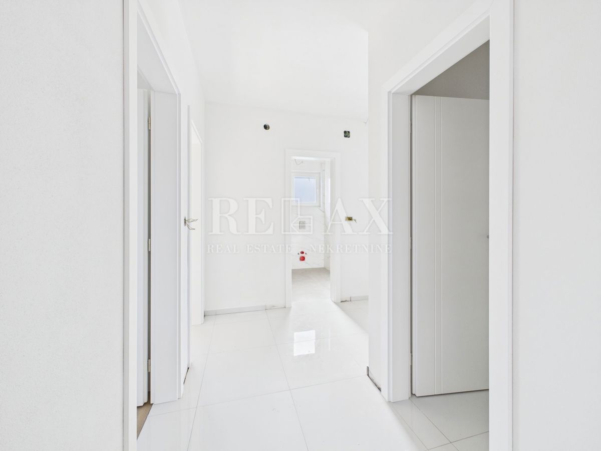 Novi Vinodolski - appartamento in posizione tranquilla, nuovo edificio