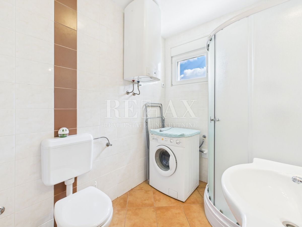 Povile - piano con due appartamenti