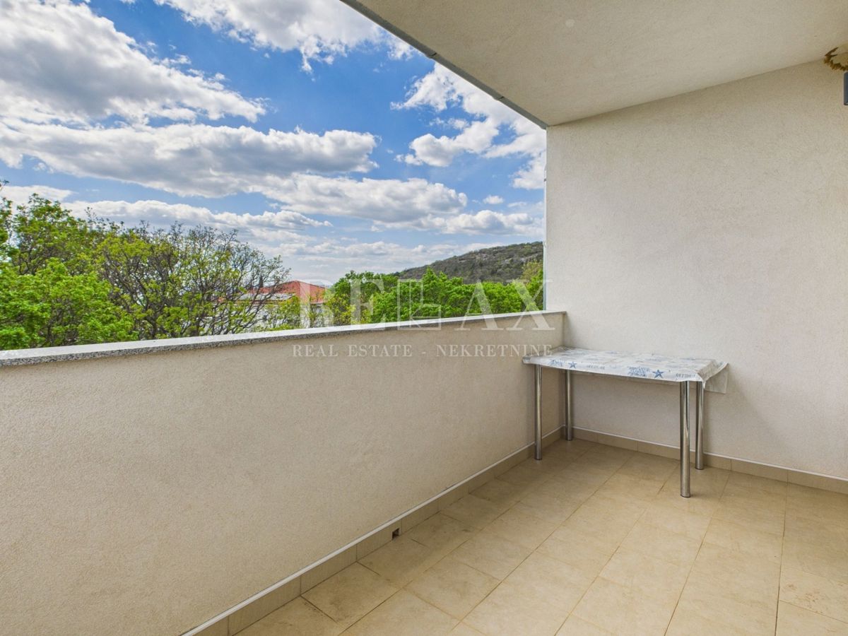 Povile - piano con due appartamenti