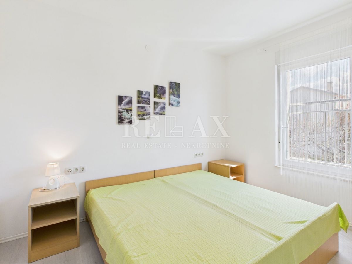 Povile - piano con due appartamenti