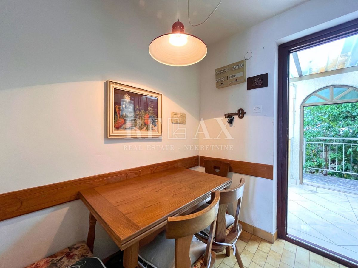 Klenovica - appartamento con una bellissima vista sul mare