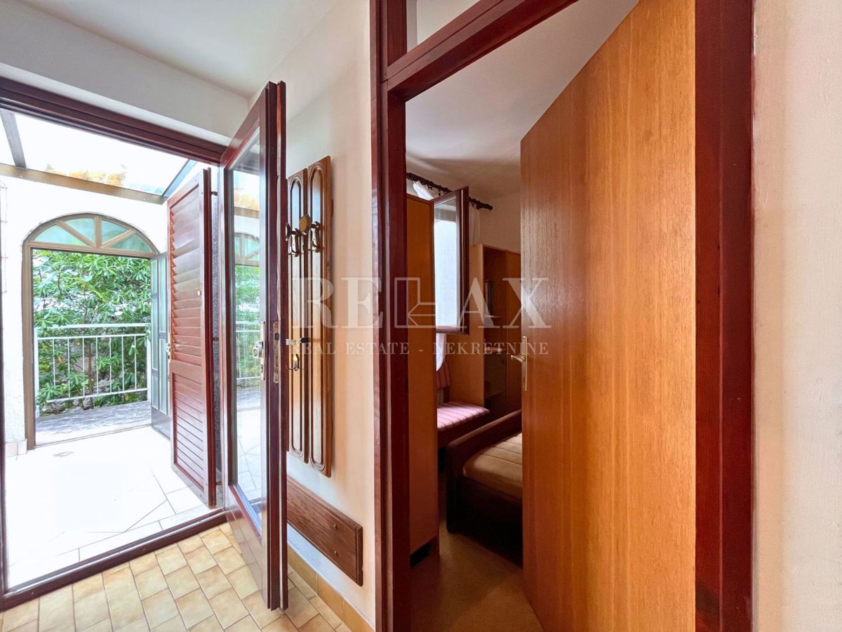 Klenovica - appartamento con una bellissima vista sul mare