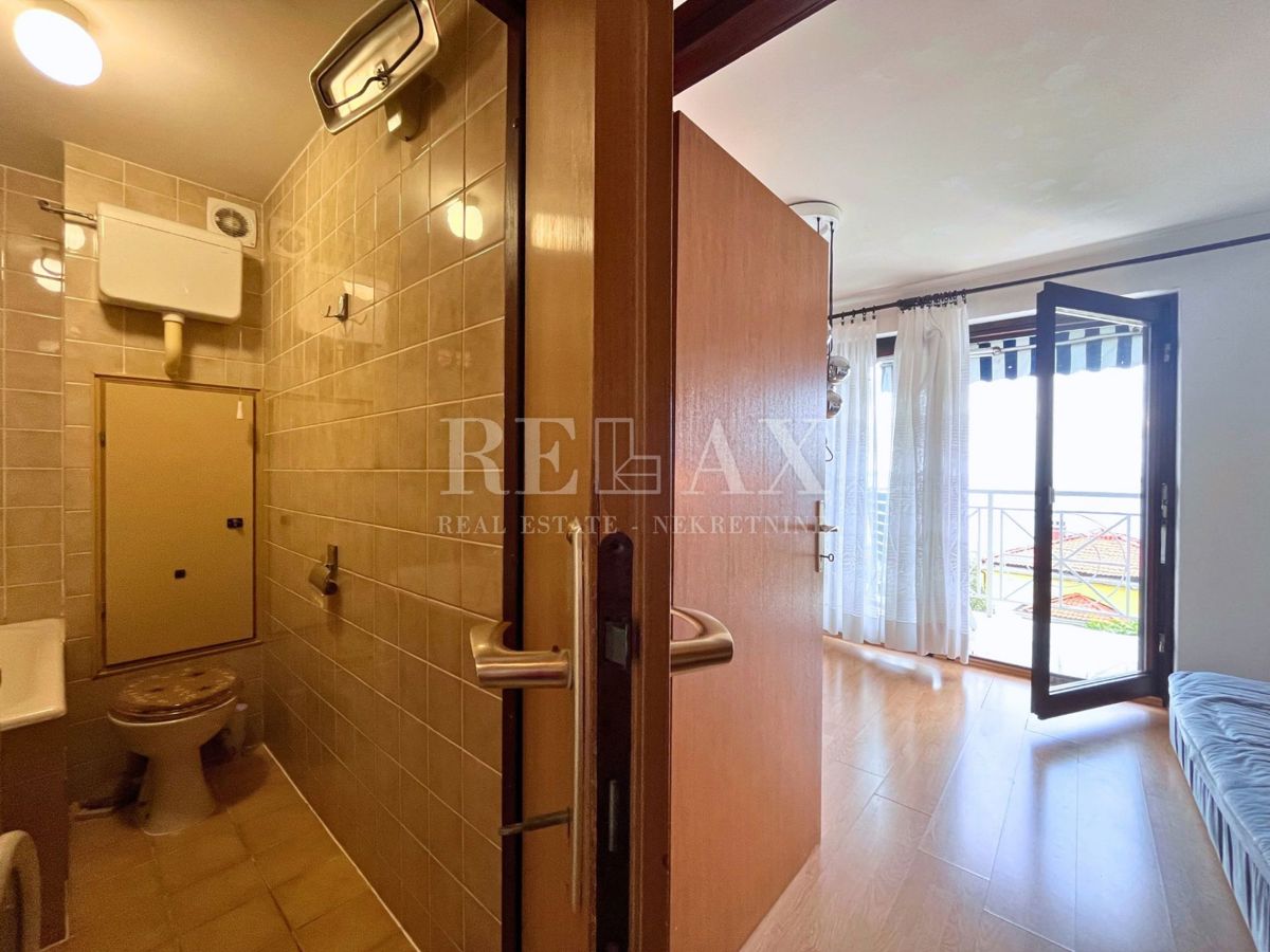 Klenovica - appartamento con una bellissima vista sul mare