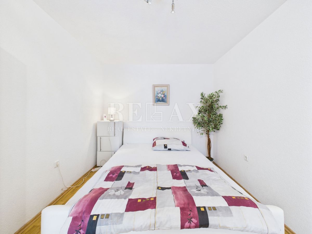 Crikvenica - casa con 3 unità abitative