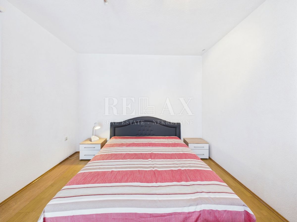 Crikvenica - casa con 3 unità abitative