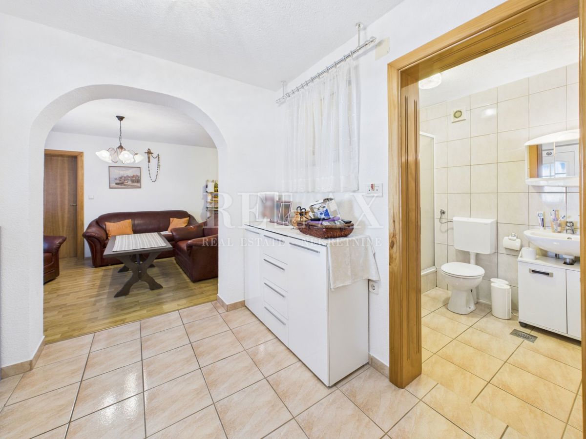 Crikvenica - casa con 3 unità abitative