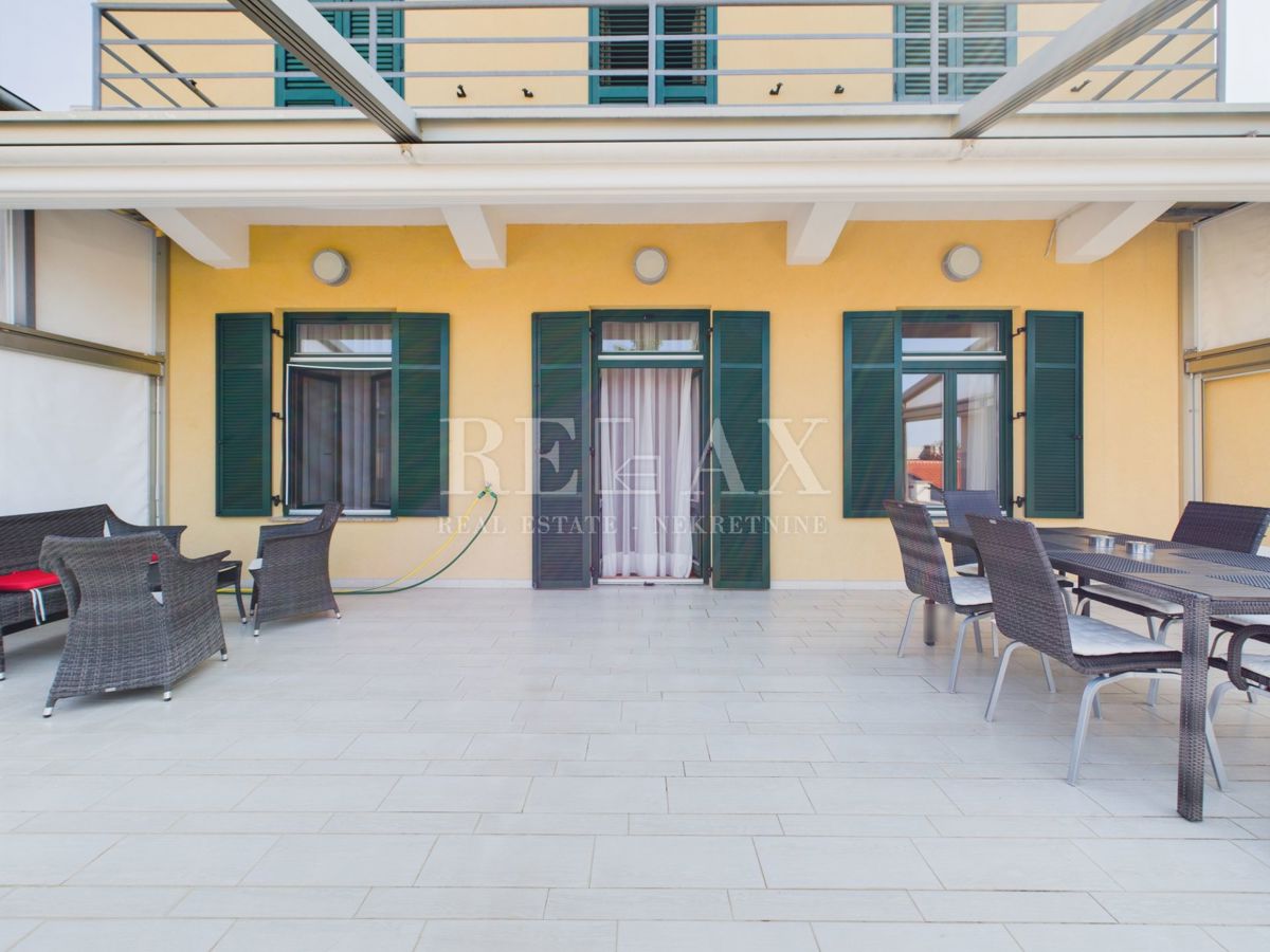 Crikvenica - appartamento con ampia terrazza