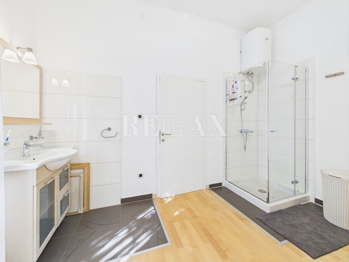 Crikvenica - appartamento con ampia terrazza