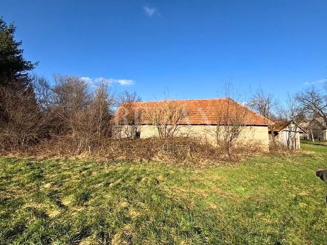 Lapat, Plaški - fattoria