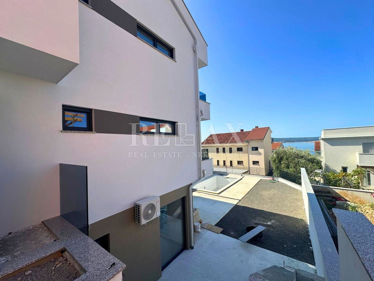 Dramalj - appartamento duplex con piscina, nuova costruzione