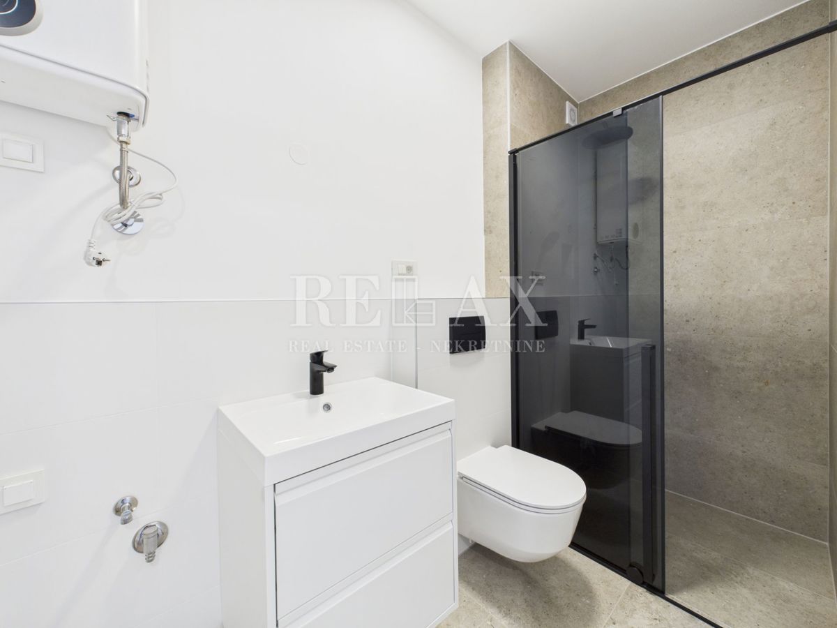 Omišalj - nuovo edificio, a 150 m dalla spiaggia