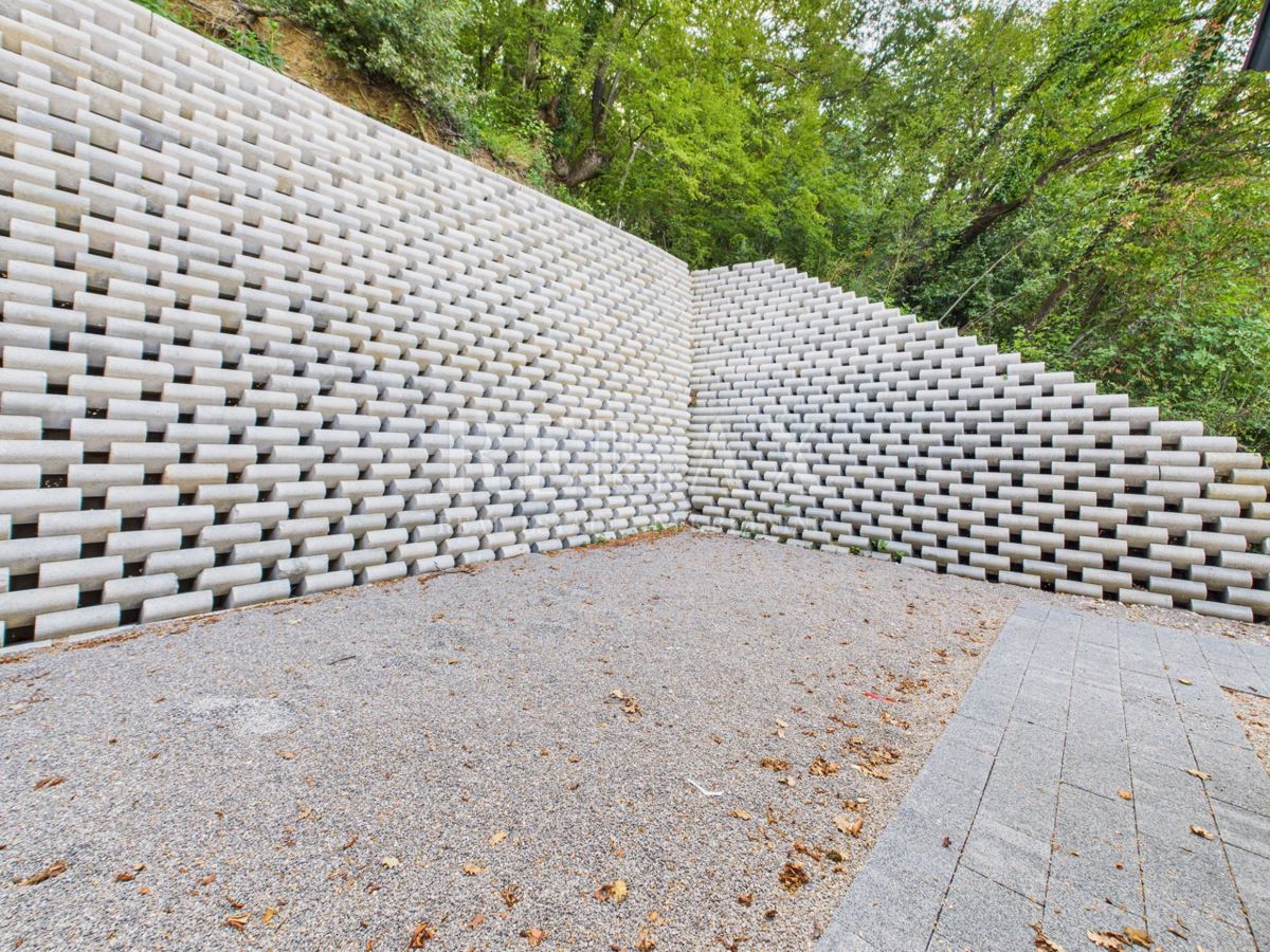 Omišalj - nuovo edificio, a 150 m dalla spiaggia