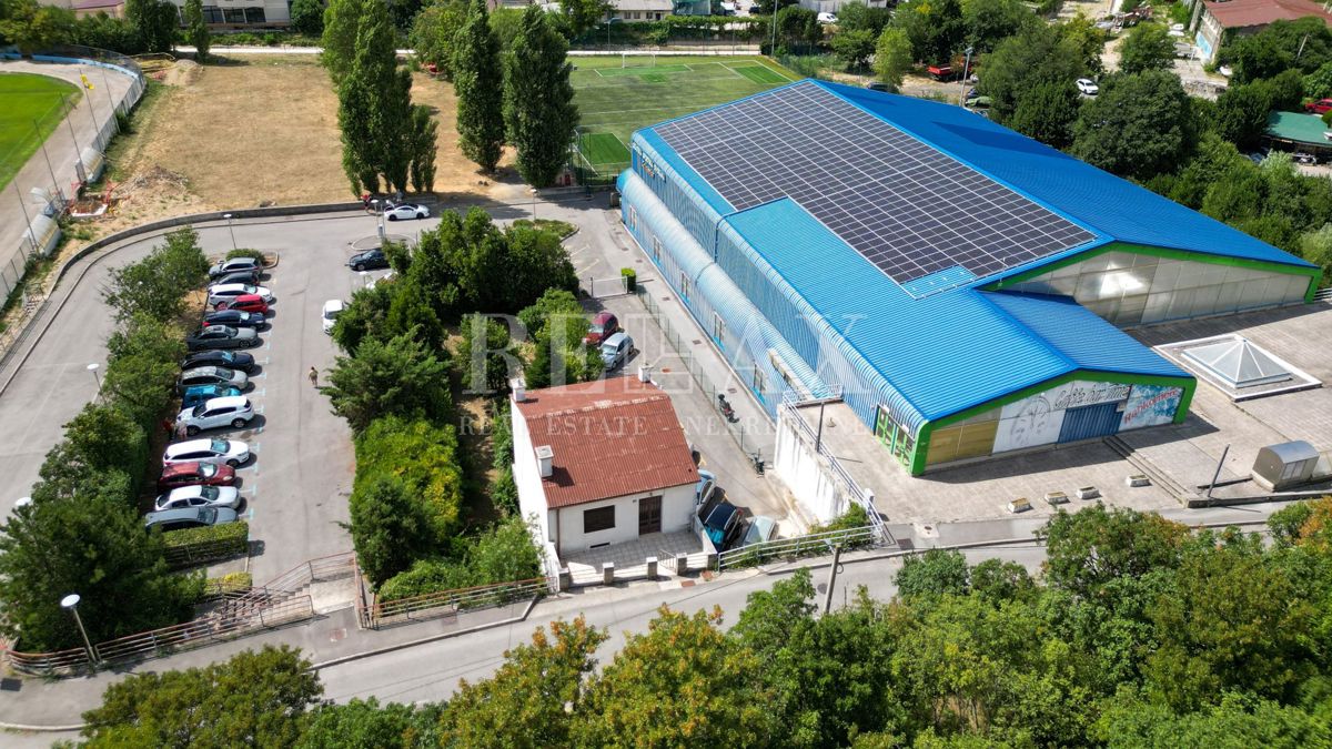 Crikvenica - casa con giardino vicino al centro