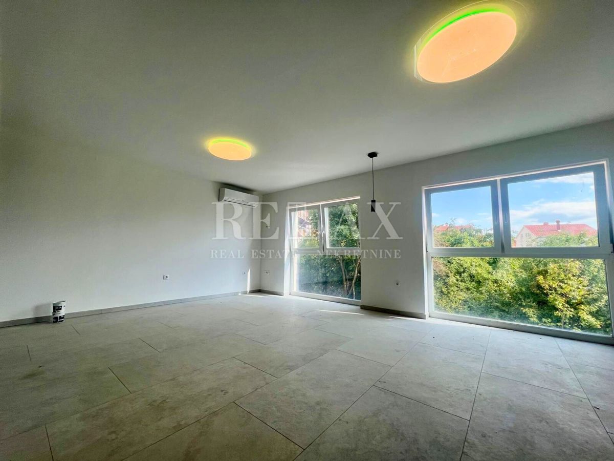 Rijeka, Srdoči - appartamento in un nuovo edificio, terrazza