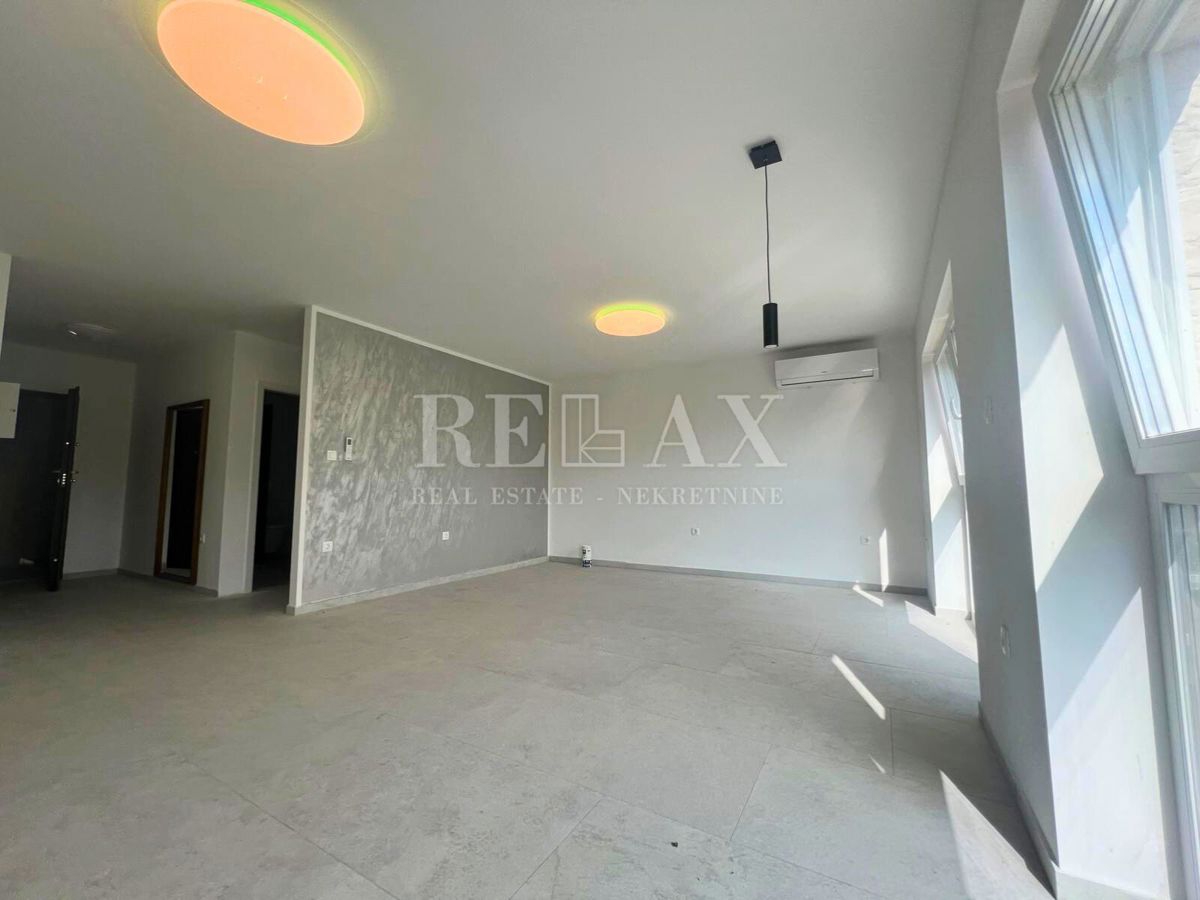 Rijeka, Srdoči - appartamento in un nuovo edificio, terrazza