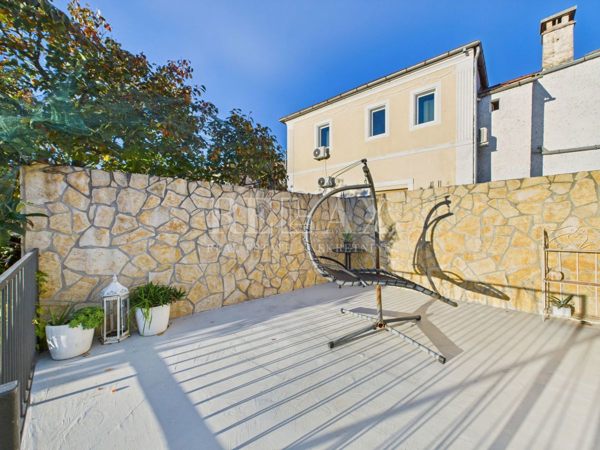 Bribir – Casa con piscina e tre appartamenti