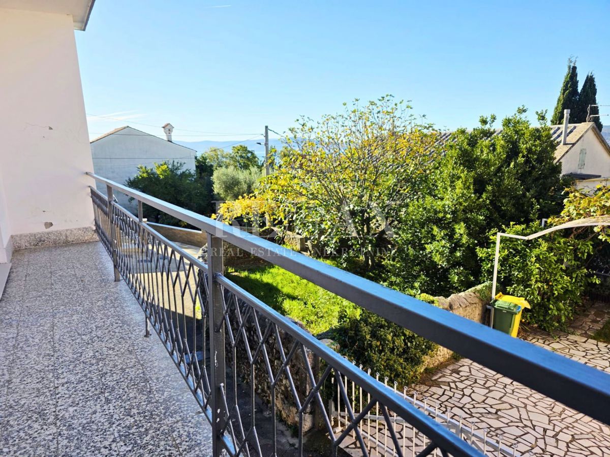 Crikvenica - due case, garage