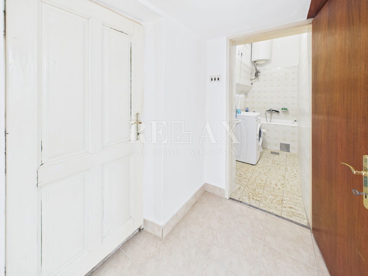 Bribir - casa autentica con giardino