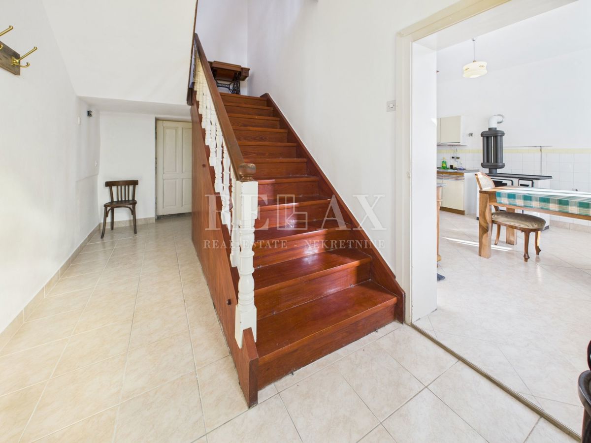 Bribir - casa autentica con giardino