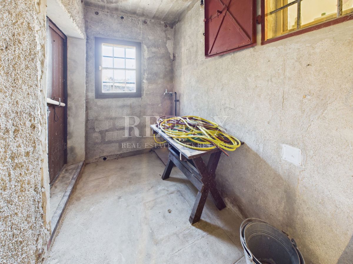 Bribir - casa autentica con giardino