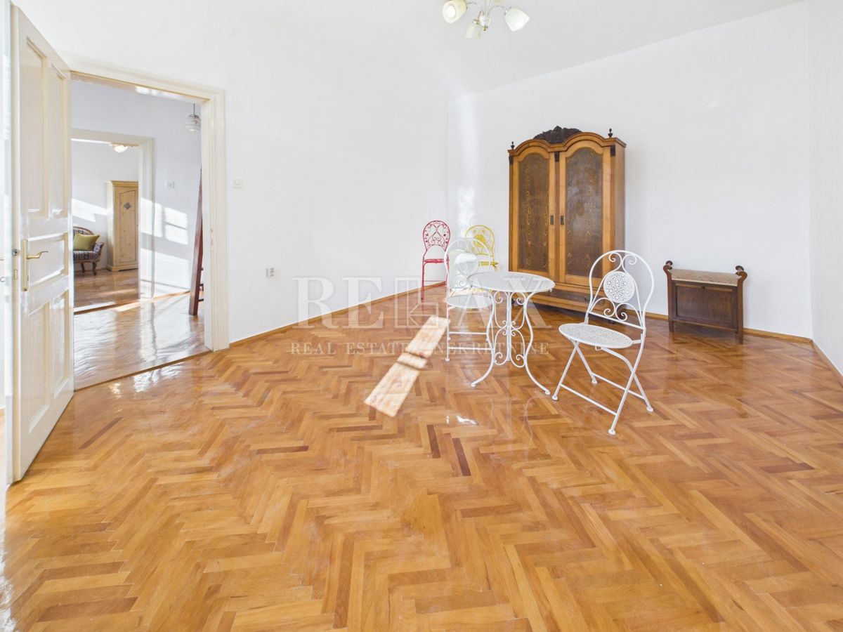 Bribir - casa autentica con giardino